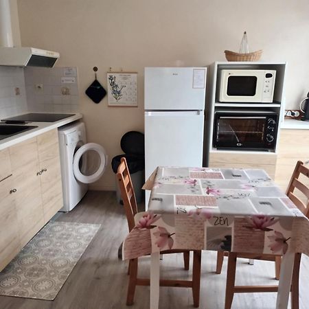Ferienwohnung Chez Patrick Et Dany Jonzac Exterior foto
