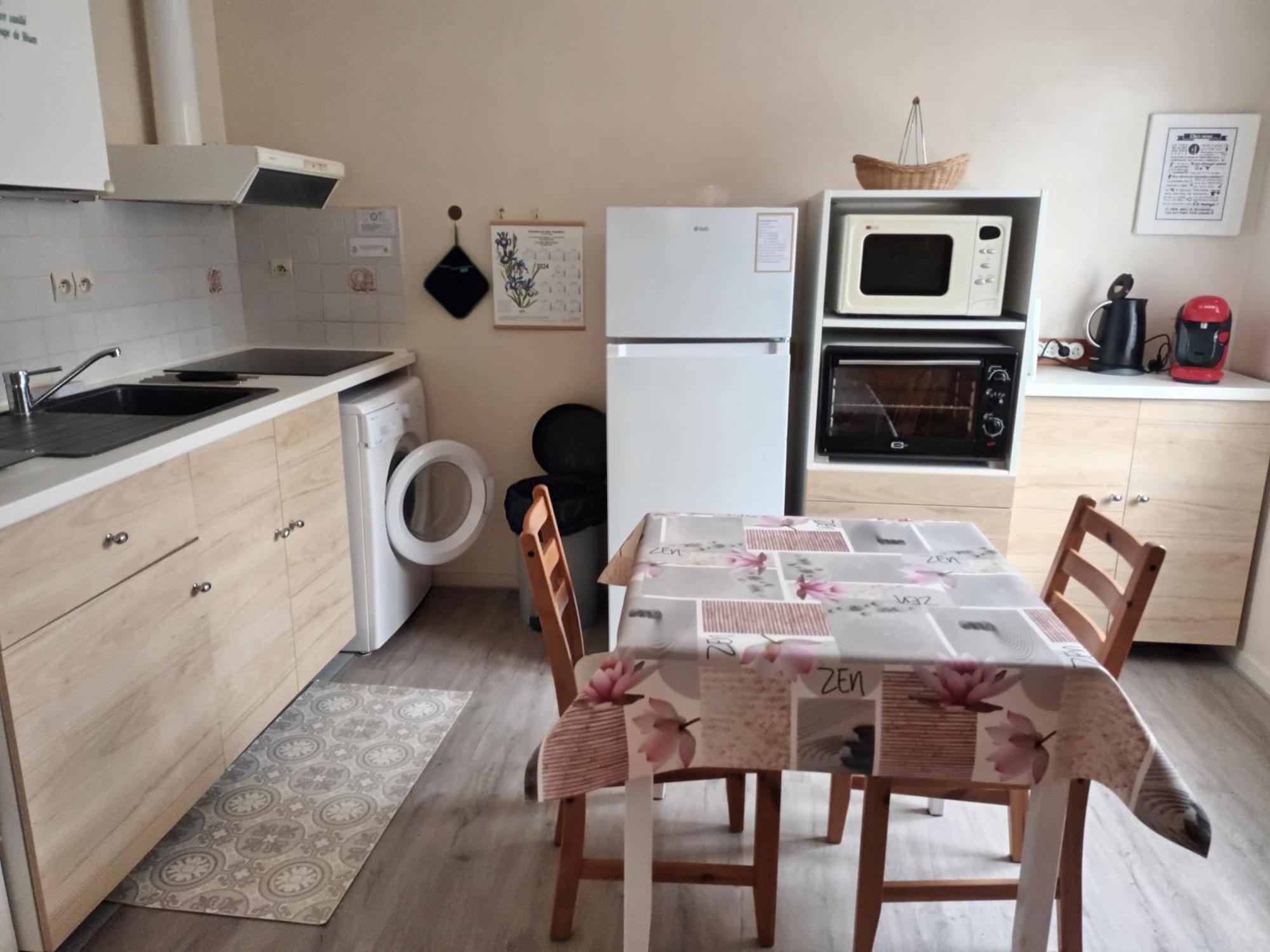 Ferienwohnung Chez Patrick Et Dany Jonzac Exterior foto